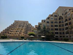 Seaview Escape Family Two-Room Apartment with Seaview