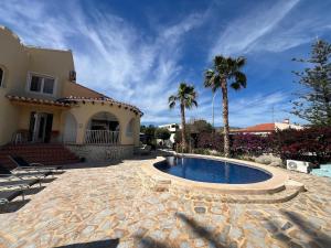 Villa Eva with private swimming-pool!