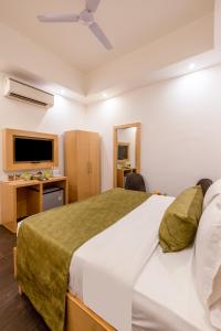 Airport Hotel Tashree Near Yashobhoomi - Free Airport Drop