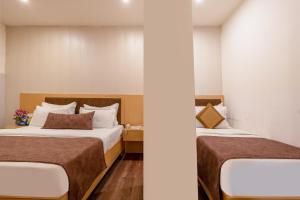 Airport Hotel Tashree Near Yashobhoomi - Free Airport Drop