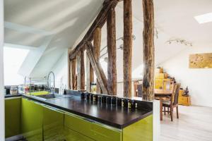 Coeur de Paris sous les toits