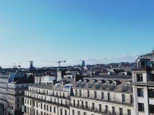 Coeur de Paris sous les toits