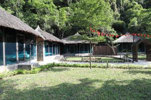 Cendana Trang An Retreat