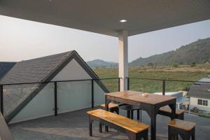 La luna พูลวิลล่าเขาใหญ่