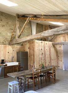 Appart'hotels Le logis de la Grange aux Gites de l-Etang des Noues, : photos des chambres