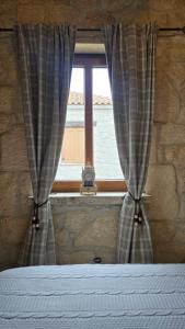 To Petrino, Stylish Stone House, Elani