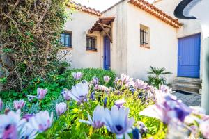 Le Mazet des Criques Charm and Beach 2 Steps Away