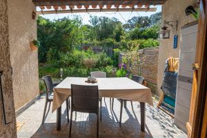 Le Mazet des Criques Charm and Beach 2 Steps Away