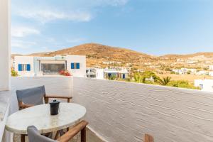 Porto Galini Tinos Myrsini 106