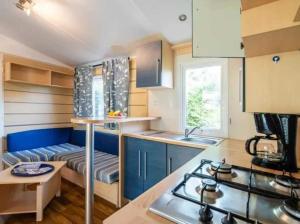 Campings Camping 4 etoiles - Piscine - efceih : photos des chambres