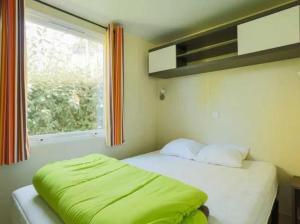 Campings Camping 4 etoiles - Piscine - efceih : photos des chambres