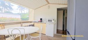 Campings Bungalow-Mobilhome - Petit prix- Ocean -Foret -Camping 3 etoiles : photos des chambres