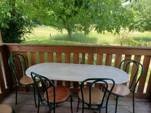 La Roulotte Authentique au pays de George Sand avec piscine