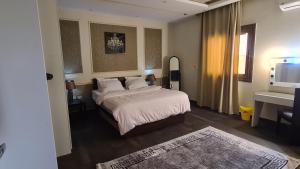 Delight apt beside Rehab city & airport new cairo for families