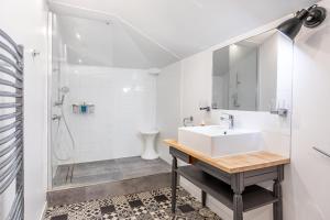 Maisons d'hotes Les Jardins de Xanton : Chambre Lits Jumeaux