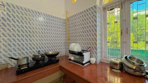 Fully Furnished 3BHK for Families 201