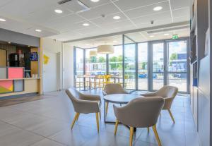 Hotels B&B HOTEL Meaux : photos des chambres