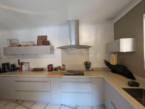 Villas VILLA proche centre ville , avec PISCINE : photos des chambres