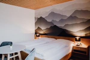 Dorfcafe Unken Hotelpension sWirtshaus im Dorf