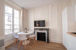 Appartements Le Bourg - 38m2 renove - rue de Bourgogne : Appartement 2 Chambres