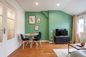 Appartements Bright 70m Apartment near City Center & the Loire : photos des chambres