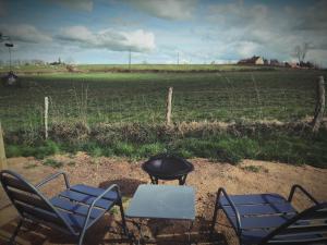 lodge romantique "plein champ" et son jacuzzi privatif