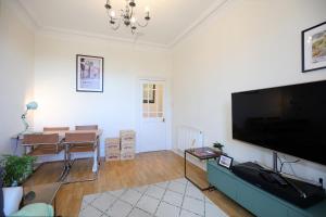 Homely 2BD Flat Heart of Edinburgh
