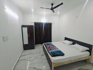 Non AC Room For Students Near IIM College