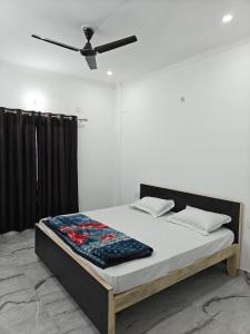 Non AC Room For Students Near IIM College
