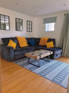 The Dover House with river and Castle views