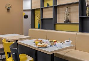 Hotels B&B HOTEL Rouen Centre : photos des chambres