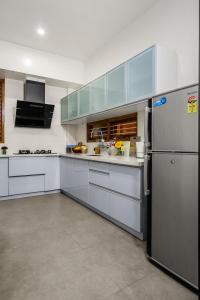 Gatsby Grandeur Luxury Villa with Private Theater & Terrace By Spacez