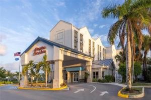 Hampton Inn & Suites Fort Lauderdale Airport