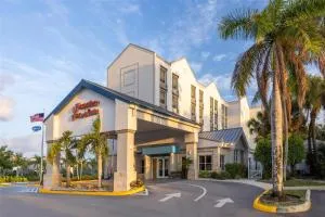Hampton Inn & Suites Fort Lauderdale Airport