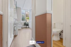 The Ritz 2 Bedroom Serviced Apartment By AltoLuxoExperience Short Lets & Serviced Accommodation With Free Wifi