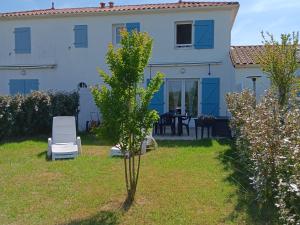 Maisonnette Vendéenne 4 Pers. avec Piscine Privée et Parking Privé - FR-1-476-240