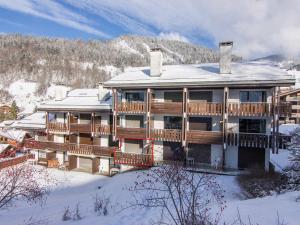Appartements La Clusaz - Appartement cosy 6 pers, balcon et parking - FR-1-818-104 : Appartement