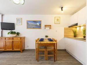 Studio Près du Centre et Téléphérique pour 4 - FR-1-296-521