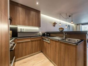 Courchevel 1850 - Studio skis aux pieds, 4 pers, centre - FR-1-631-230