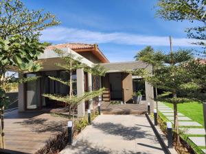 ShantRamniy-A Luxurious Stay in Bhuj