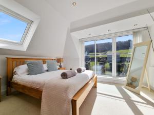 Point View - Award Winning Apartments with Private Parking