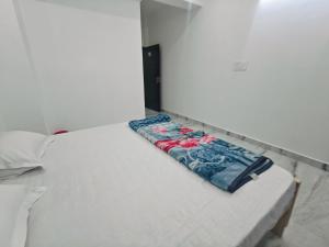 Non AC Room With Shared lounge