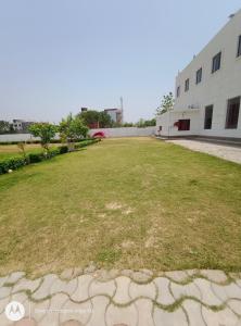 Non AC Room With Shared lounge