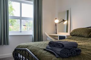Countryside Stay Near JCB, Peaks & Alton Towers