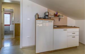 Awesome Apartment In Medulin With Wifi 