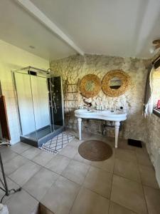 2 chambres, piscine et calme, Sud Charente