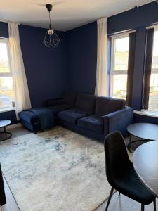 Modern apartment, 1km from city!