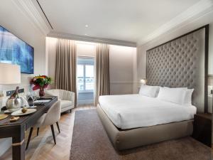 The Glamore Milano Duomo