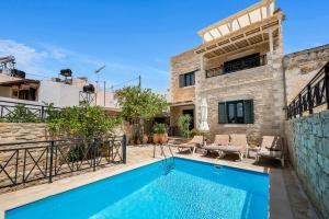 Villa Pano Spiti - Kalamaki Holidays - 4hvězdičkové hotely ve městě Kamilárion