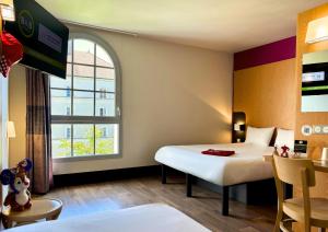 Hotels B&B HOTEL pres de Disneyland Paris : Chambre Triple